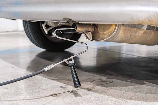Can Faulty Oxygen Sensor Affect Fuel Economy and Emissions? | Robbie's At Your Service